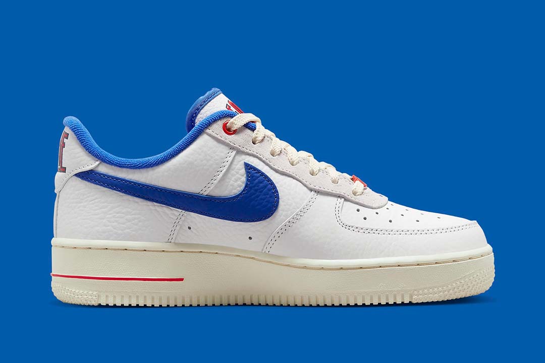 Nike-Air-Force-1-07-LX-Low-Command-Force-University-Blue-Summit-White-W-3.jpg