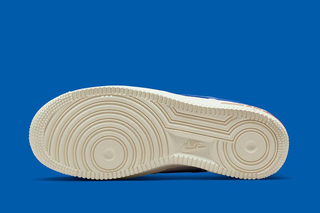 Nike-Air-Force-1-07-LX-Low-Command-Force-University-Blue-Summit-White-W-5.jpg