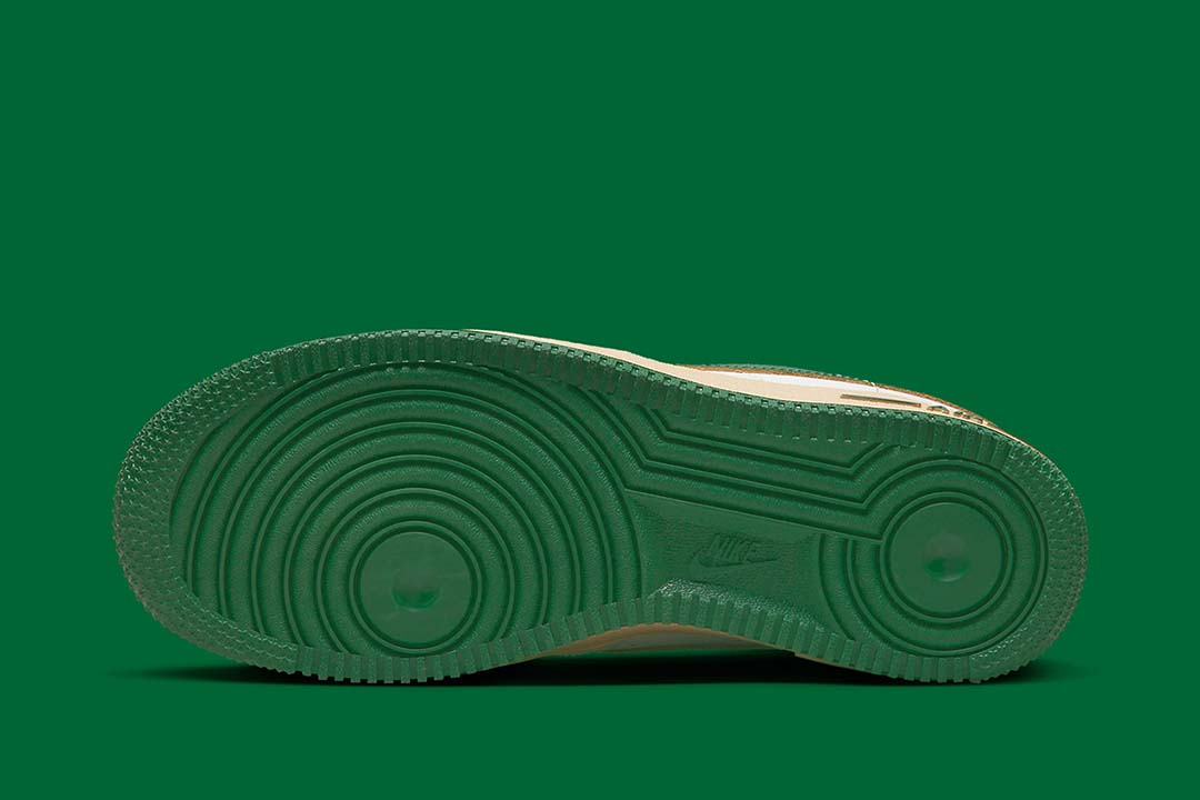 Nike-Air-Force-1-Low-Vintage-Gorge-Green-W-5.jpg