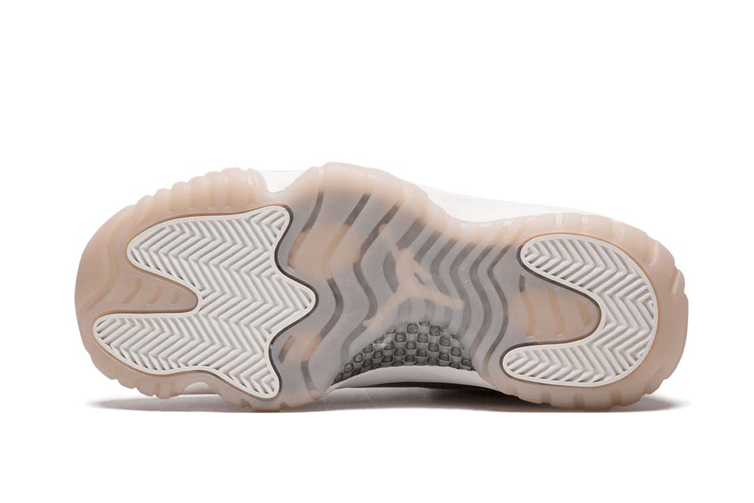 Jordan-11-Retro-Low-Rose-Gold-5.jpg