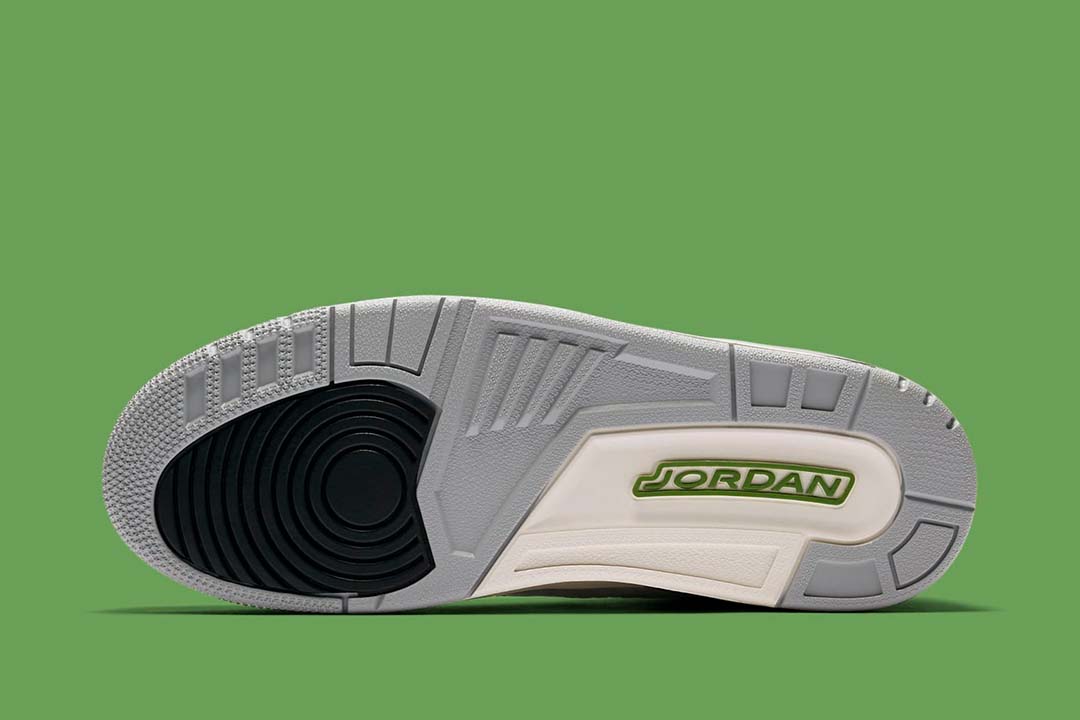 Jordan-3-Retro-Chlorophyll-5.jpg