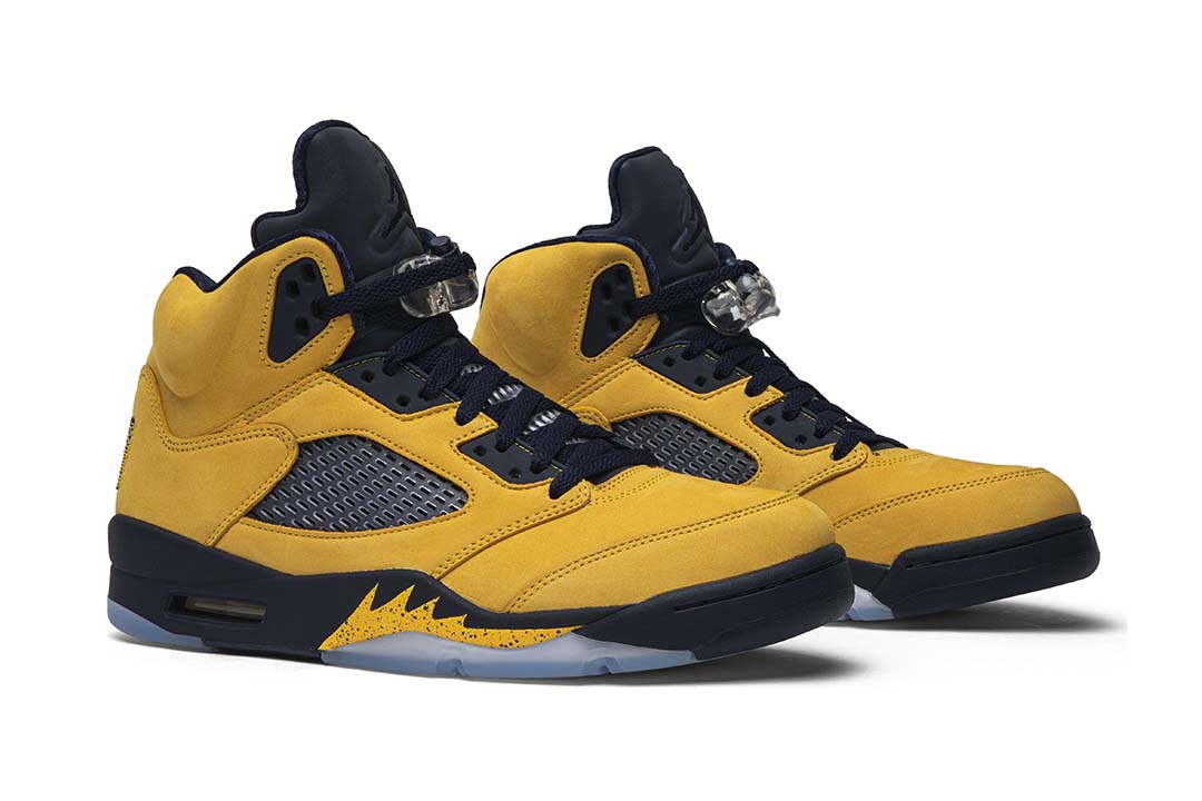 Jordan-5-Retro-Michigan-2019-1.jpg